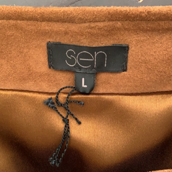 Sen suede skirt, full front zip. - Picture 4 of 5